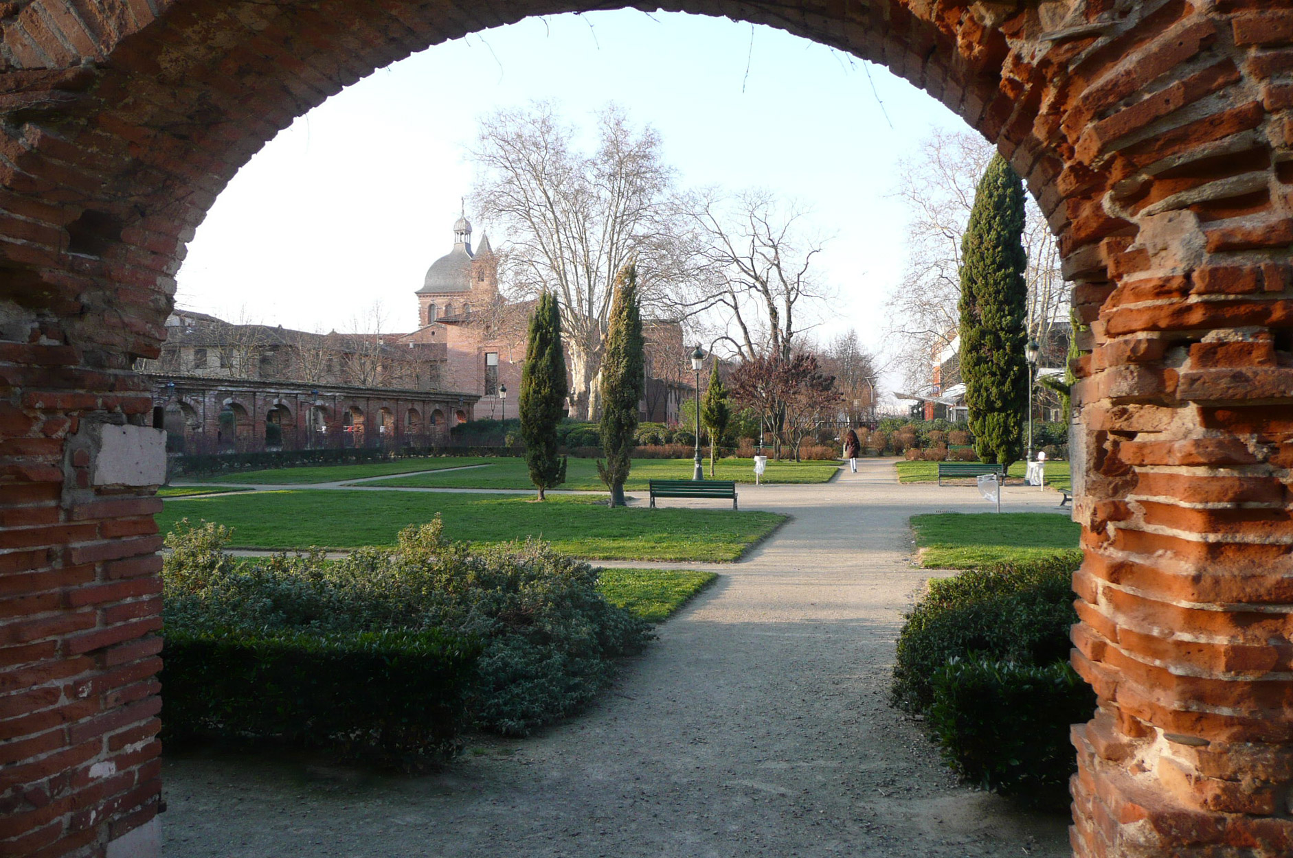 Arche parc université Toulouse Capitole